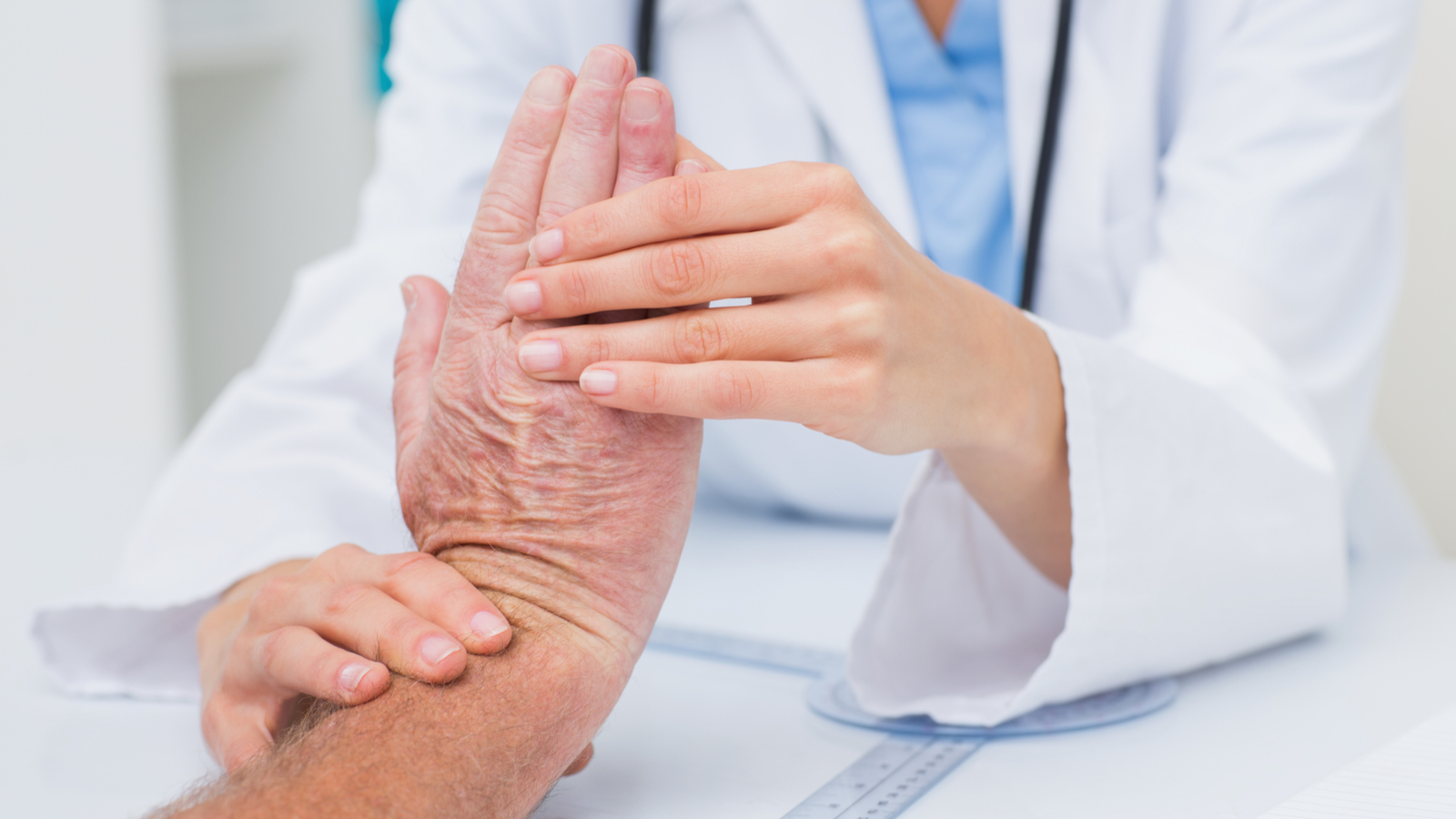Hand and Wrist Doctor in Illinois | Orthopaedic Surgeon ...